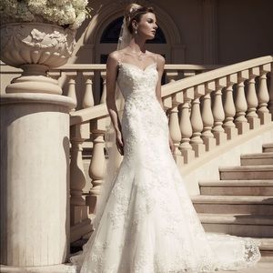 Casablanca Bridal, Style 2117, White, Size 12.
